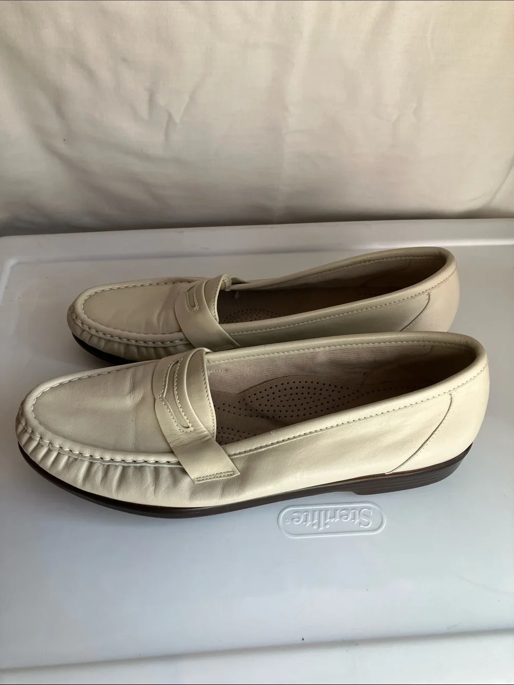 SAS Easier Tripad Comfort cream leather penny loafers moc-toe women’s 10.5